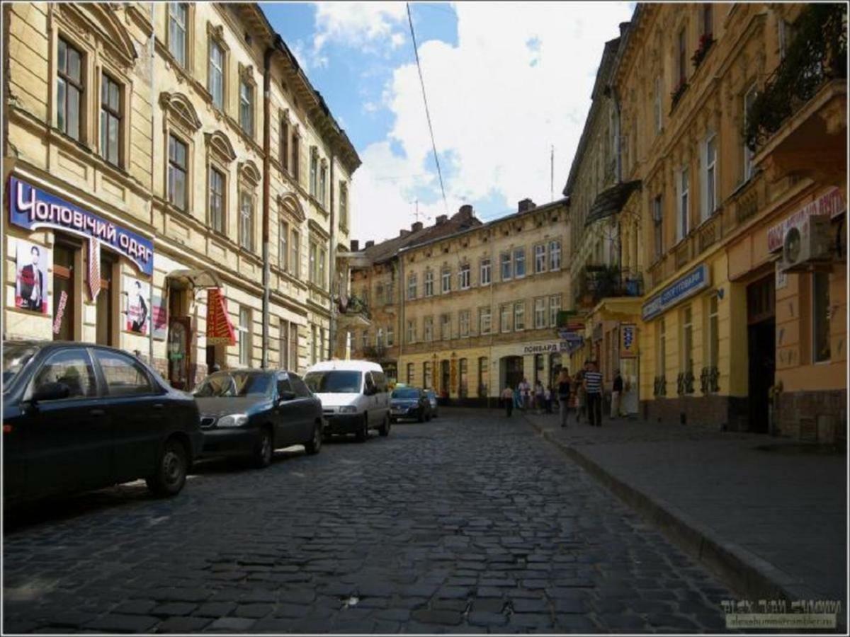 Невелика Smart Квартира В Центрі Для Пари Lviv Buitenkant foto